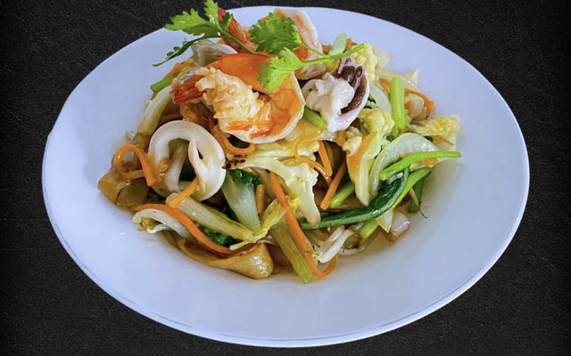 Cơm Gà Xối Mỡ & Đồ Ăn Vặt - 33 Quán