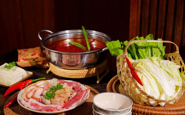 Lẩu Bò Tứ Xuyên - Nguyễn Tư Giản