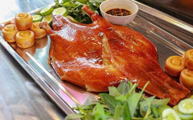Vịt Quay Da Giòn Thiên Ân - Vịt Quay Thảo Mộc - 252 Trương Định