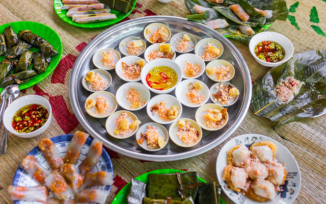 Quán Bánh Bà Chi Xứ Huế - Đặc Sản Bánh Bèo, Lọc, Nậm - Cơ Sở 51 Lê Viết Lượng