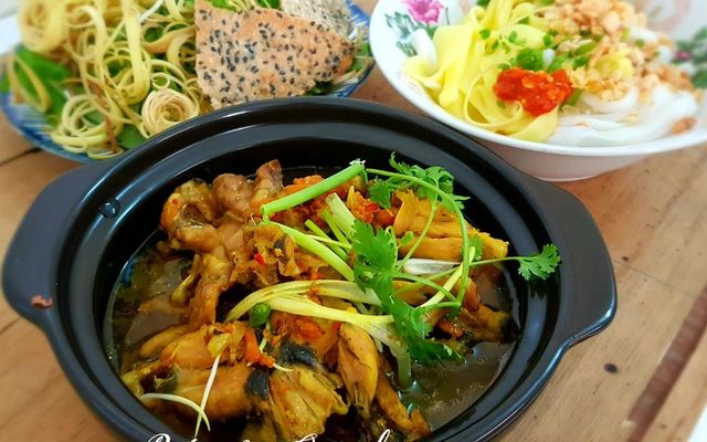 Bếp Nhà Voi - Mì Ếch Trộn Măng Cay