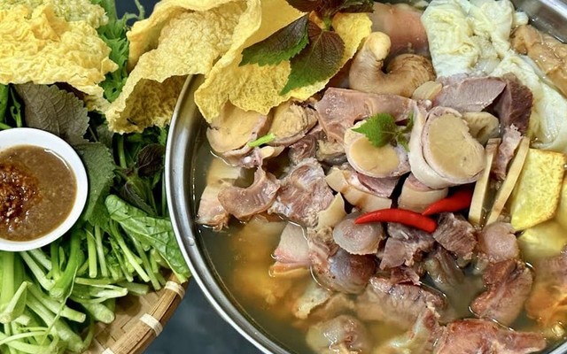 Quán Lẩu Bò Gia Truyền Ông Già Baty