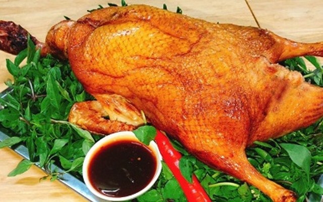 Vịt Quay Lá Mắc Mật - A Cường