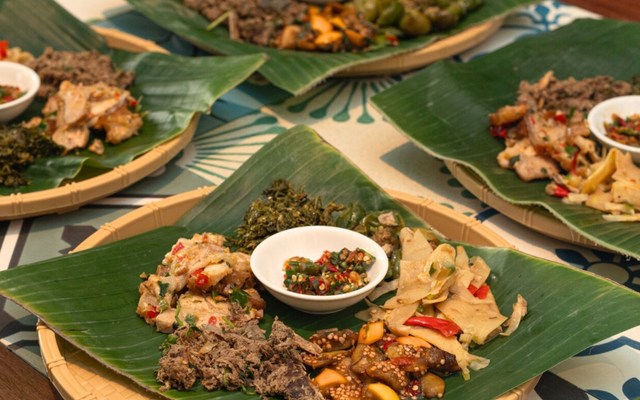 Bản Voi - Cơm Đồng Bào & Món Thái Đường Phố