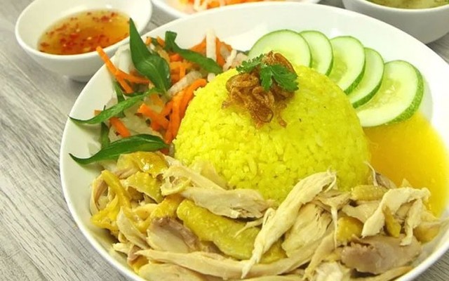 Cơm Gà Lộc Phát - 124 Núi Thành