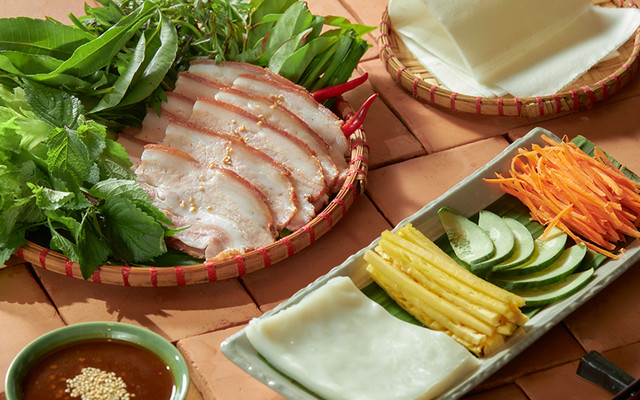 Cuốn Ngon 4 Mùa - Heo Say Sữa - 31 Nguyễn Văn Tuyết