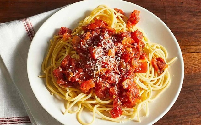 Mì Ý & Cà Phê Cô Phượng - 51 Hải Sơn