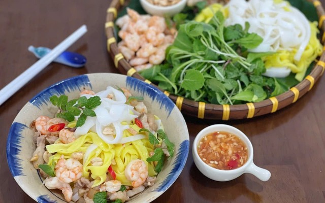 Mì Quảng Trộn A Hí - Dương Quảng Hàm