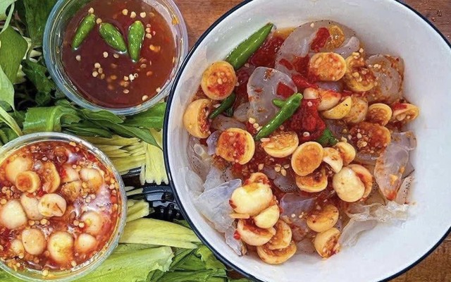 Sứa Mắm Nhỉ & Chân Gà Sốt Thái - Nguyễn Du