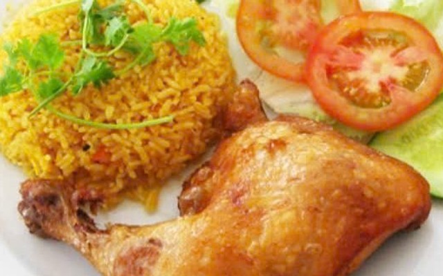 Cơm Gà Xối Mỡ & Bún Nước Lèo Trà Vinh - Trương Văn Ngư