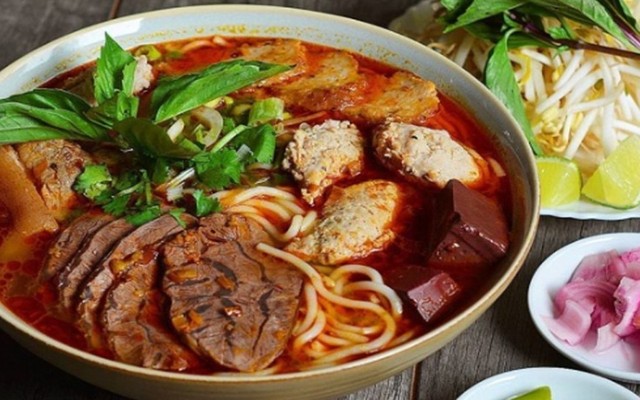 Bún Bò Huế Ngự Bình - 158 Tân Xuân