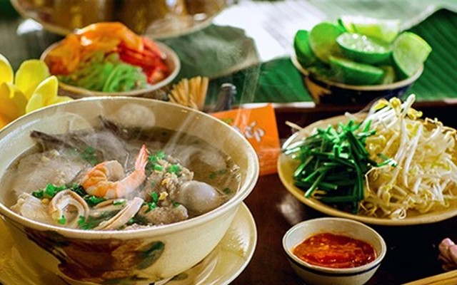 Dì Tư - Hủ Tiếu, Mì Trộn & Bún Thái - Nguyễn Văn Cừ