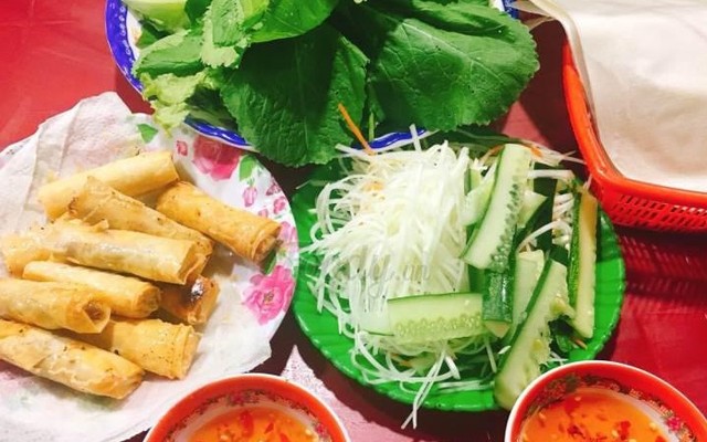 Ram Cuốn Cải & Chân Gà Phúc - Núi Thành