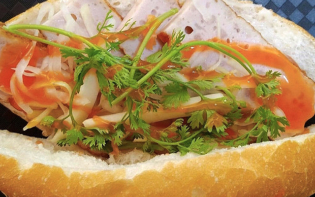 Bánh Mì Chả Nóng Long Đỉnh - Duy Tân
