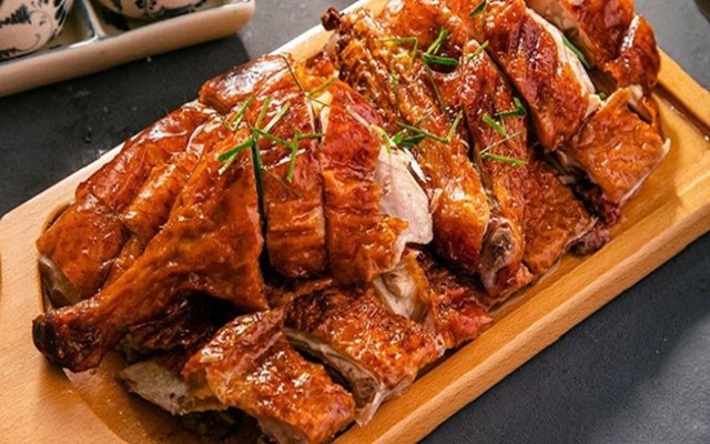 Vịt Quay Da Giòn Tất Đạt - Ngọc Lâm
