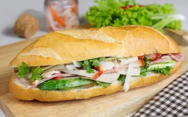 Bánh Mỳ Cô Hà - 103 Trần Bảo