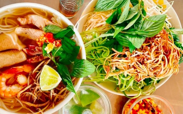 Bún Nước Lèo Sóc Trăng Cẩm Vân - 296 Mã Lò