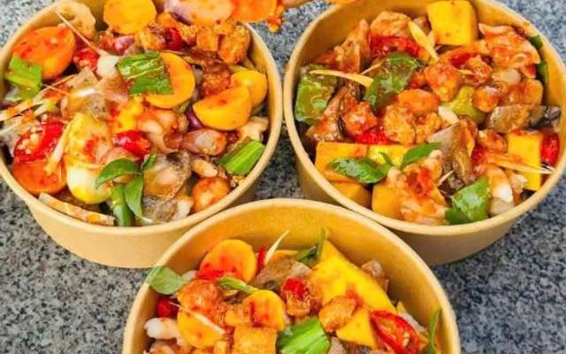 Chân Gà Ngon - 614 Âu Cơ