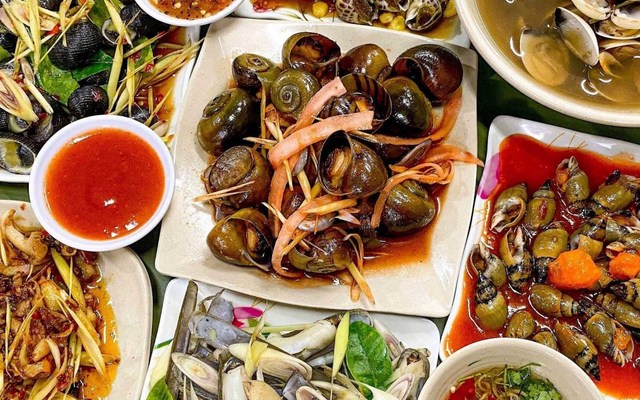 Quán A Tòn - Chân Gà, Ốc & Đồ Ăn Vặt - Dương Nội 2