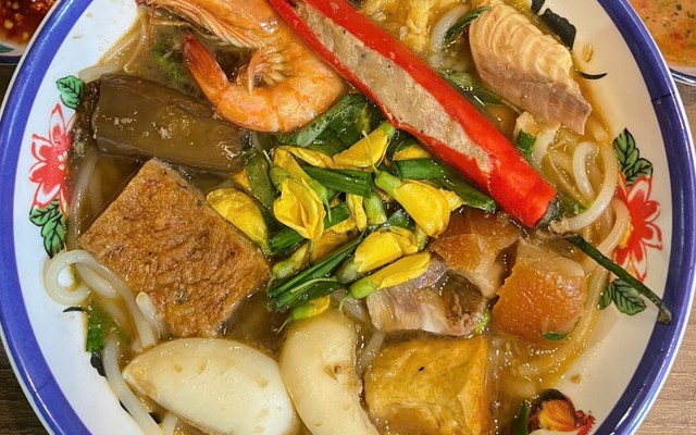 Quán Bún Hé - Đường Hoà Bình