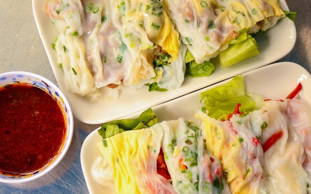 Nhà Tiểu Bảo – Bánh Cuốn Quảng Đông ( 小寶家广东肠粉), Cơm Niêu ( 煲仔饭) & Đồ Ăn Vặt Sa Huyện (沙县小吃)