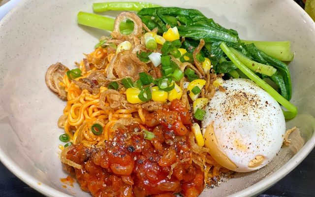 Cái Quán Nhỏ - Mì Trộn Indomie, Mì Ý & Giải Khát - Nguyễn Trung Ngạn Q1