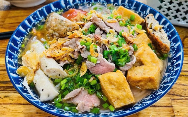 Bún Riêu Mẹ Làm - Trần Quốc Vượng