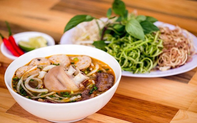 Quán Bún Châu Ngọc - 2 Tống Duy Tân