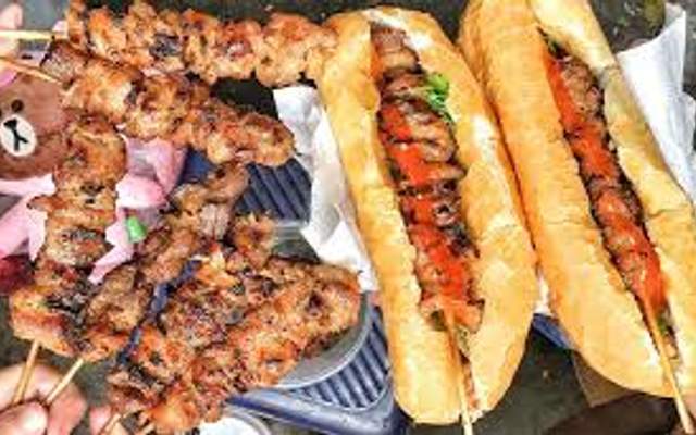 Bánh Mỳ Thịt Xiên Cô Hương - Trần Đại Nghĩa