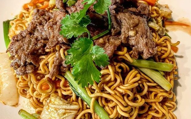 Cơm Xào Bò, Nui Xào Bò & Cơm Bò Lúc Lắc - Anh Tư