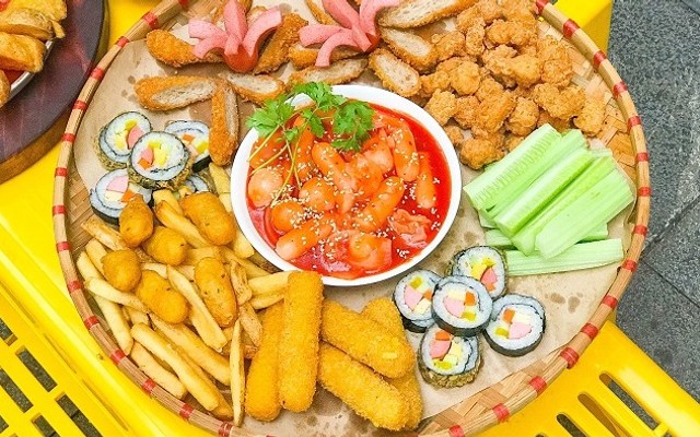 Mỳ Trộn, Nem Chua Rán & Ăn Vặt - Lê Duẩn