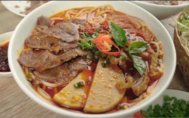 Bún Bò Huế O Sim Thôn Vỹ