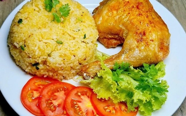 Cơm Gà Xối Mỡ Anh Ba - Bùi Quang Là