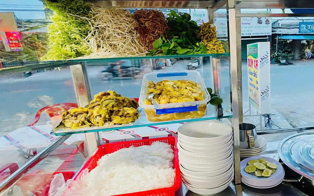 Bún Cá Châu Đốc Lùn Xinh - Hồ Học Lãm