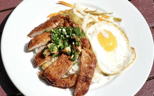 Cơm Tấm Hào - Nơ Trang Long