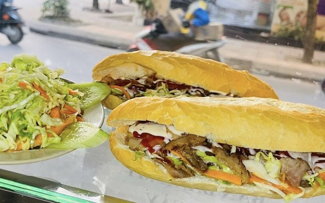 Tiệm Trà Bánh Doner Bắc Giang - 1 Cô Bắc