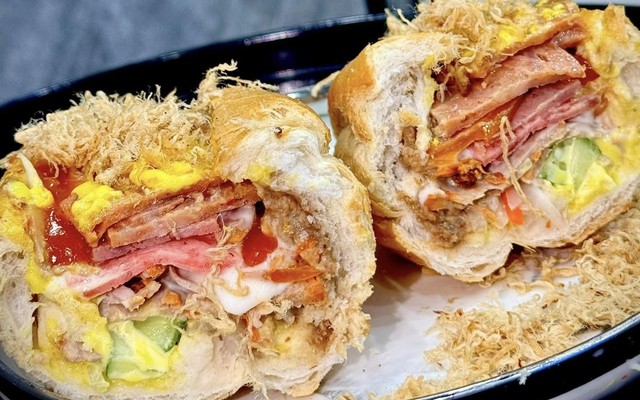 Bánh Mì Pate & Bánh Bao Phúc Anh - 2729 Đại Lộ Hùng Vương