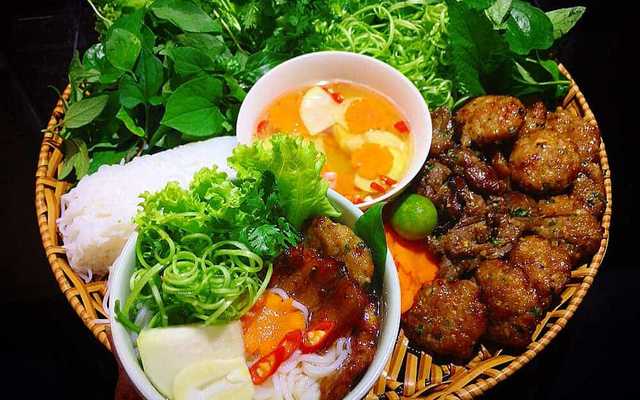 Bún Chả Hà Nội 82 - Phan Văn Trị