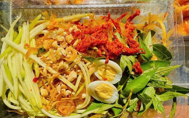 Bánh Tráng Ngoại - Bánh Tráng Trộn - 124 Nguyễn Văn Cừ