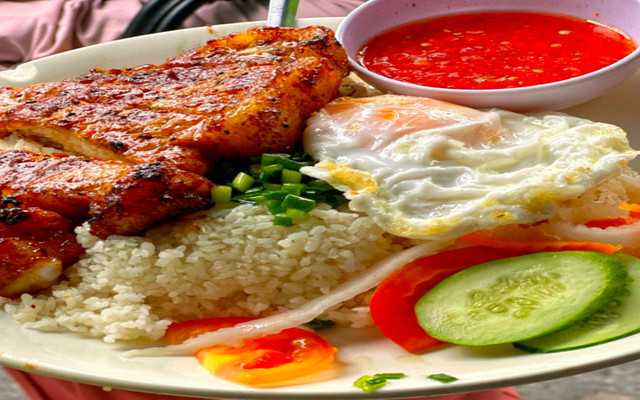 Cơm Tấm Cô Thu - Nguyễn Văn Quá