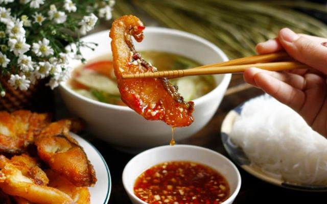 Bún Cá Chấm Trang Béo - 145 Vạn Xuân