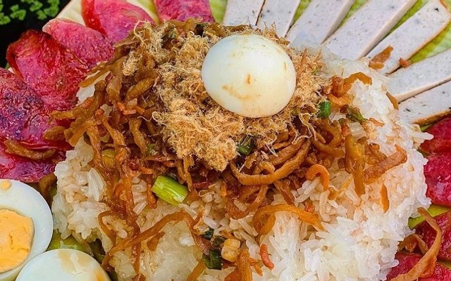 Tiệm Xôi Cô Hân - Xôi thập cẩm - 12/4 Trương Văn Thành