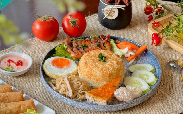 Tấm Nguyễn - Cơm Tấm Sài Gòn - 19 Bắc Sơn