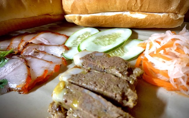 Bánh Mì O Mười - Bánh Mì Xứ Huế - Tô Hiệu