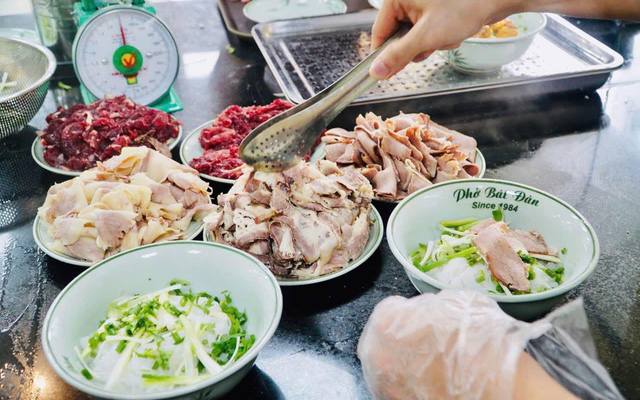 Phở Bát Đàn - 45 Hoàng Ngân