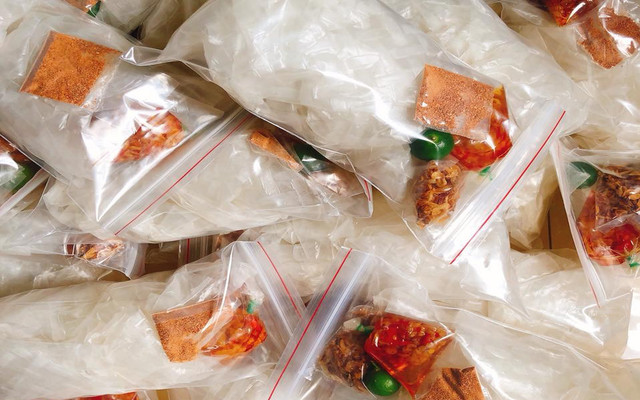 Bánh Kẹo Nhà Nguyên - Bánh Tráng Trộn & Bánh Tráng Phơi Sương - Thủ Đức