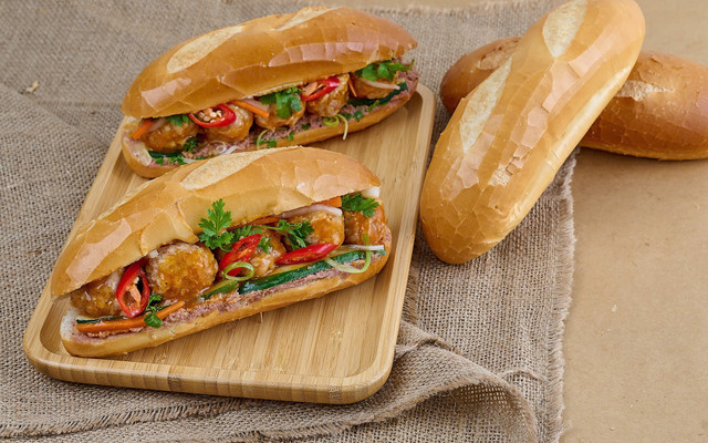 Ăn Vặt Nhà Bắp - Nguyễn Hữu Thọ