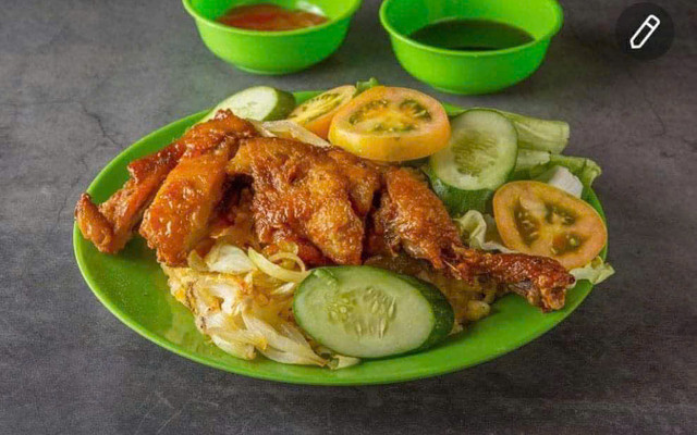 Cơm Gà Xối Mỡ 31 - Lê Đình Cẩn