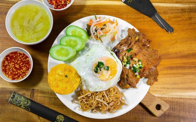 Quán Ăn OKI - Cơm Tấm & Bún Thịt Nướng