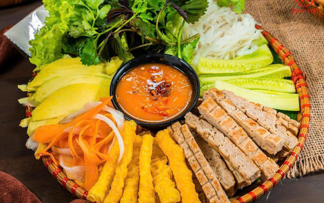 Nem Nướng Nha Trang Cô Nhiên - Lưu Hữu Phước